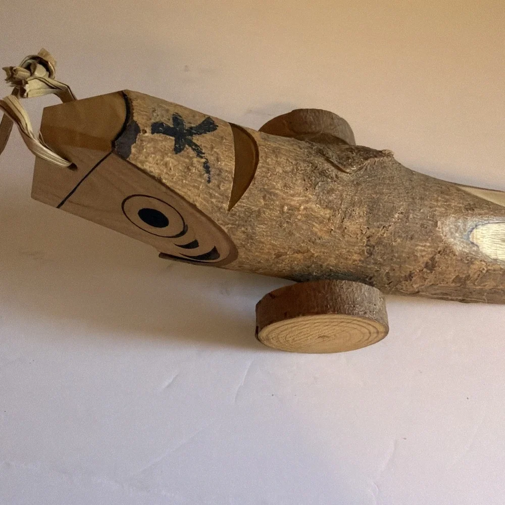 Japanese Handmade Wooden Pull String Fish Folk Art Toy 9 1/2 in vintage signed